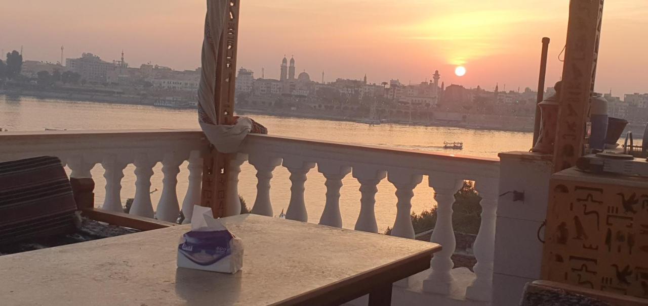 Nile Sunrise Flats Apartment Луксор Екстериор снимка