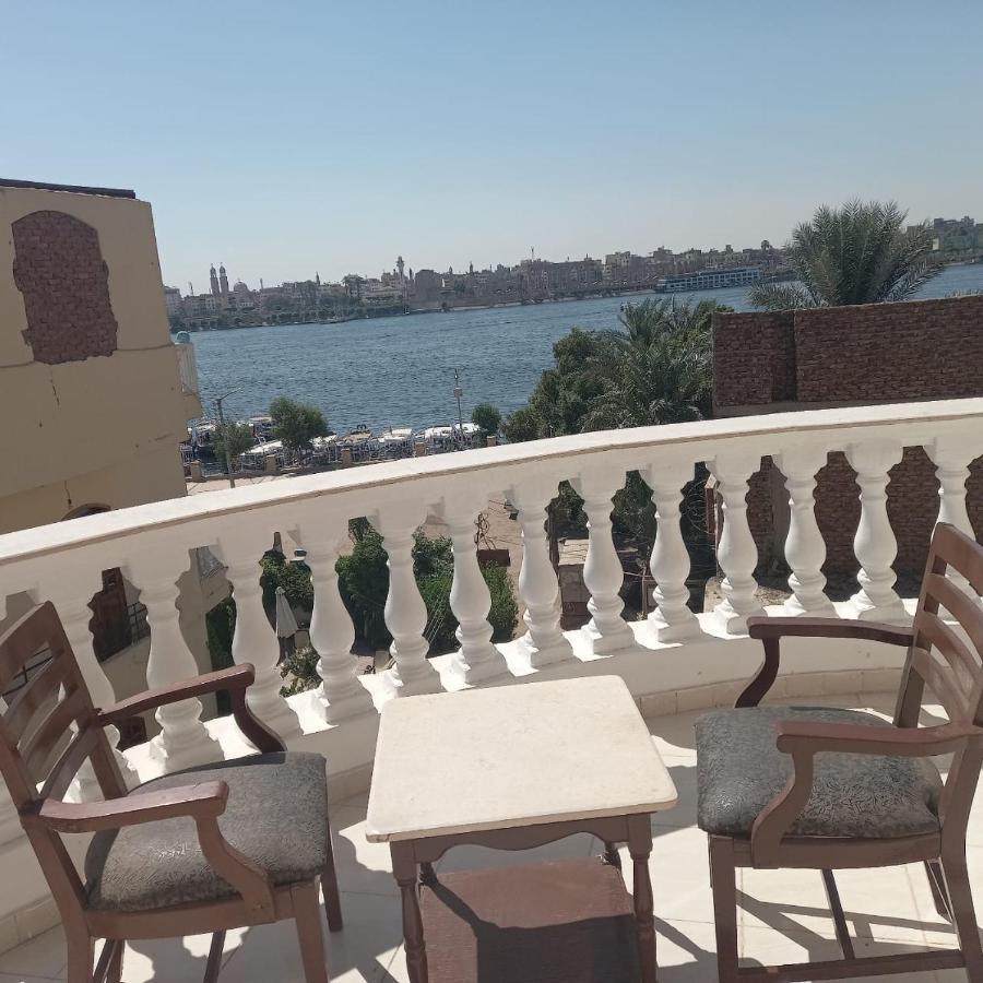 Nile Sunrise Flats Apartment Луксор Екстериор снимка