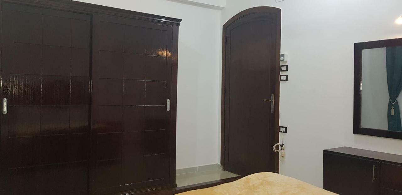 Nile Sunrise Flats Apartment Луксор Екстериор снимка