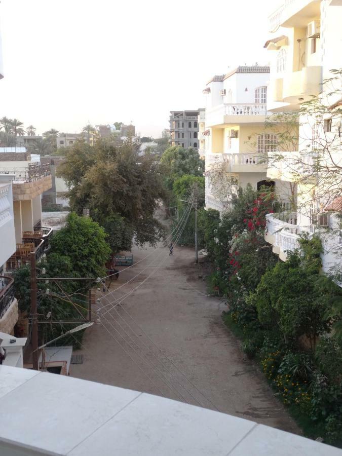 Nile Sunrise Flats Apartment Луксор Екстериор снимка